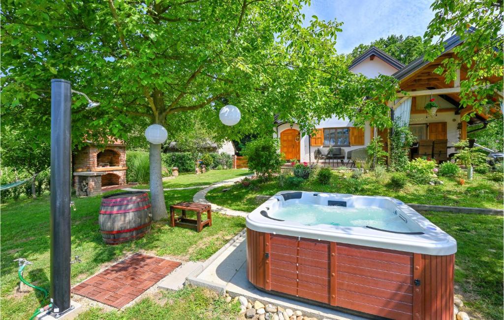 Beautiful Home In Jalzabet — photo 1