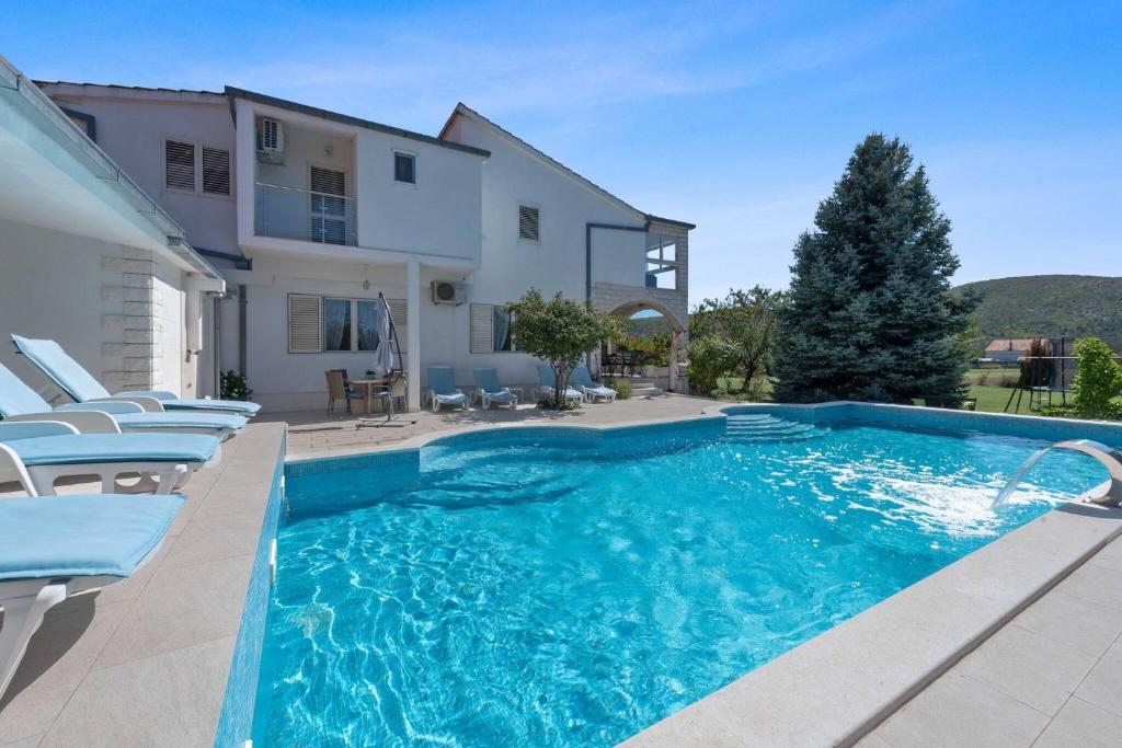 MY DALMATIA - Sport and Spa villa Neoric with private heated pool and tennis court — photo 1