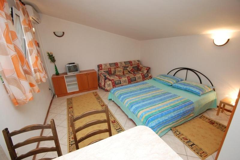 Apartments by the sea Zaostrog photo 2