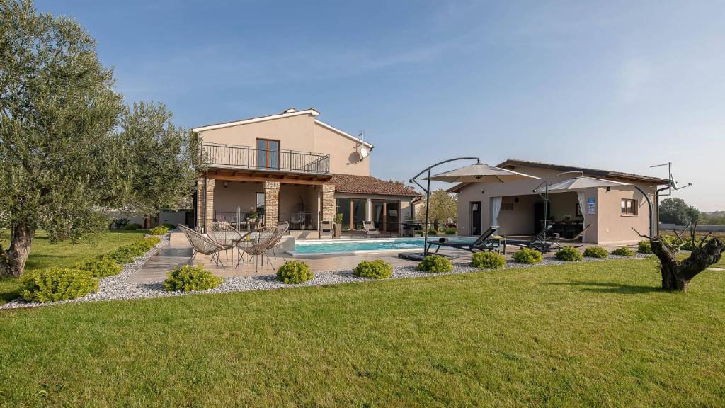 Wonderful Villa Mattuzzi with private pool near the town by WiiBuk photo 2