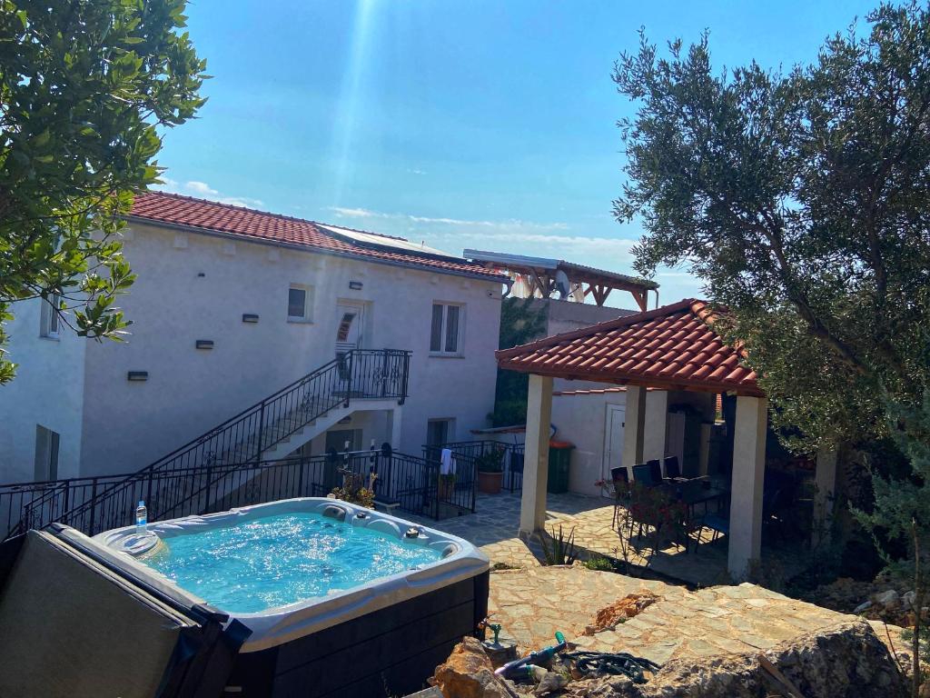 Tisno Resort photo 3