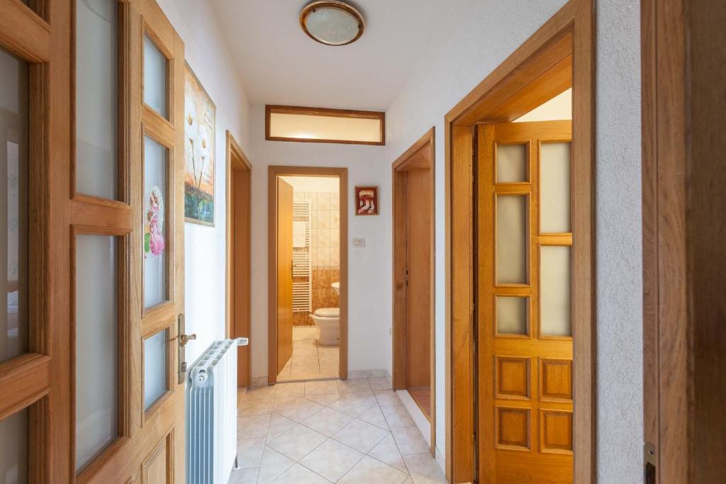 Studio Apartments Marijan - Beachfront photo 3