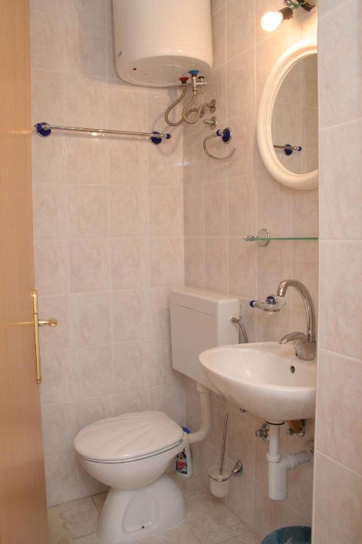 Apartments with parking space Trpanj photo 3