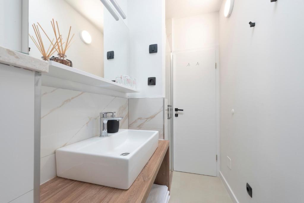 Sky Apartment photo 3