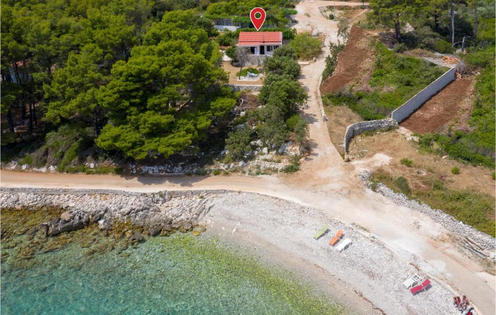 Two-Bedroom Holiday Home In Sucuraj — photo 1