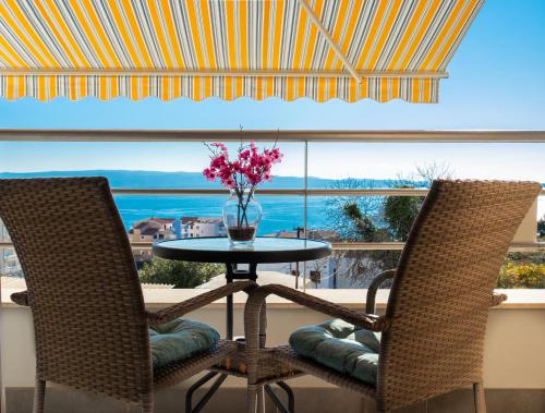 Sea View Apartment — photo 1