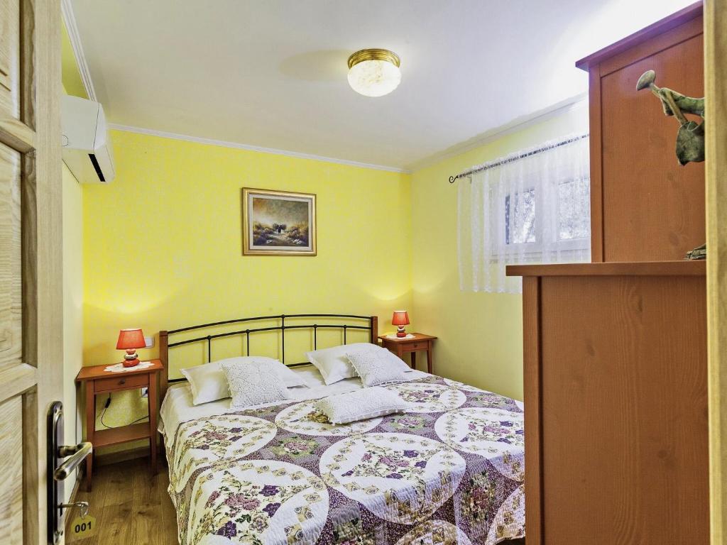 Stone House San Pelegrin-Two Bedroom Holiday Home with Terrace and Sea View photo 2