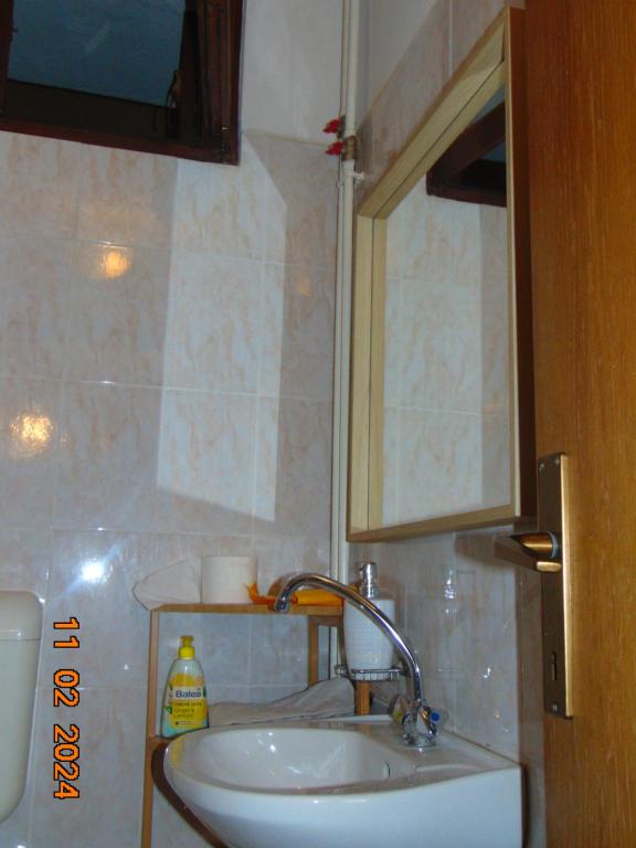 Guest House Arena Rooms photo 3