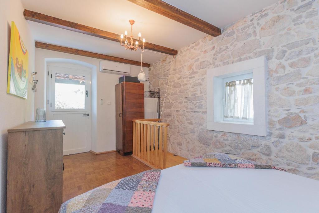 Traditional holiday house by the sea photo 2