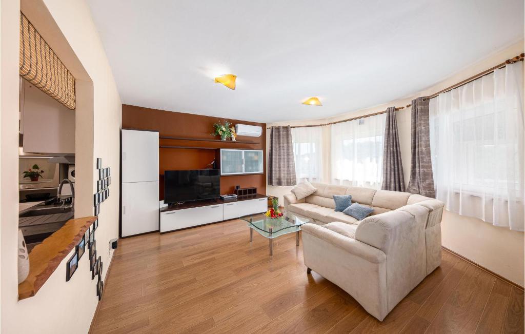 Lovely Home In Dubrava With Sauna photo 2