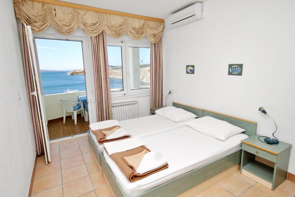 Apartments by the sea Rtina - Miletici photo 2