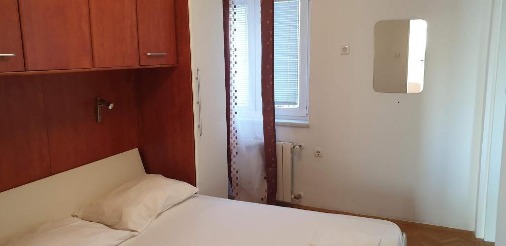 Snjezana 8 photo 2