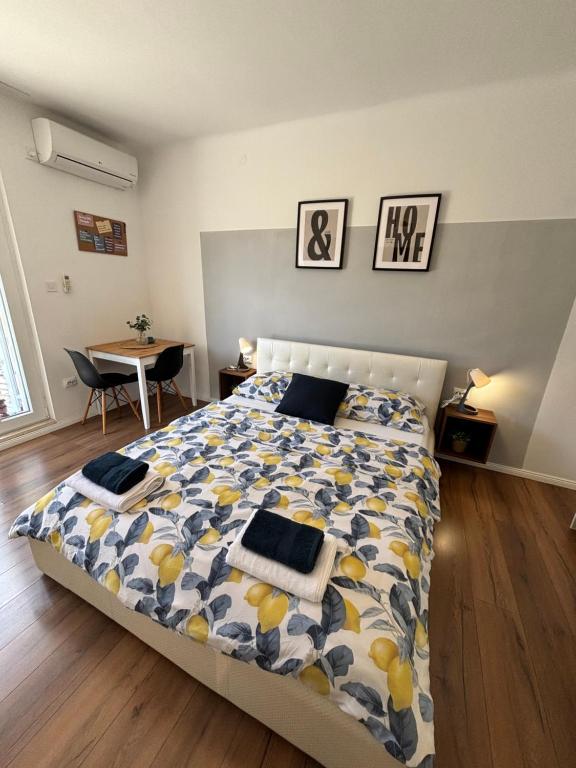 Studio Apartman LEMON photo 2