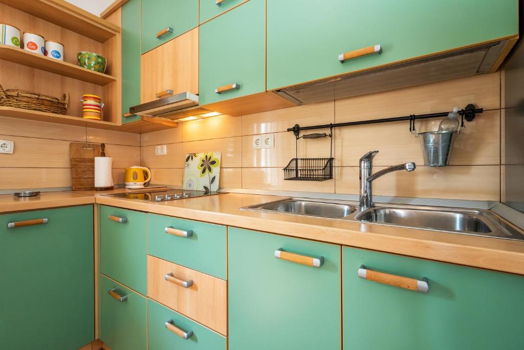 Sunny Apartments photo 3