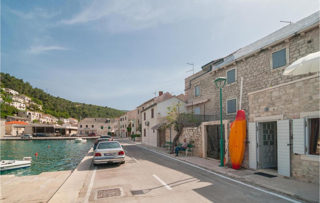Gorgeous Home In Pucisca With Wifi photo 2