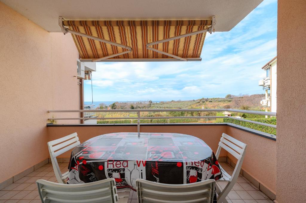 Studio Apartment Flavia 2 near the beach photo 3
