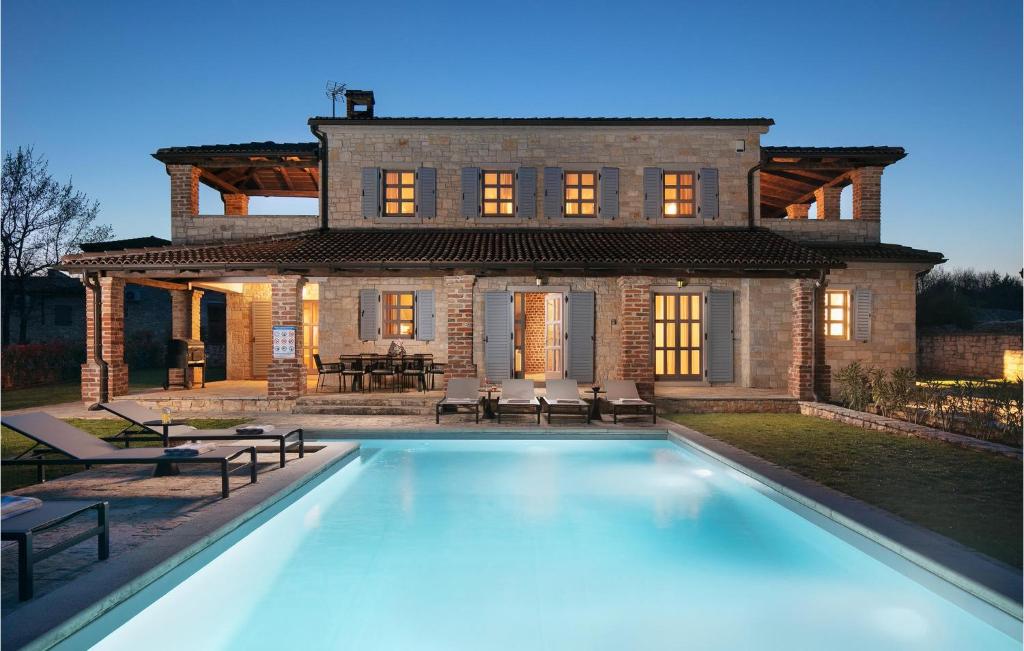 Rustic Villa Caltha with a pool — photo 1
