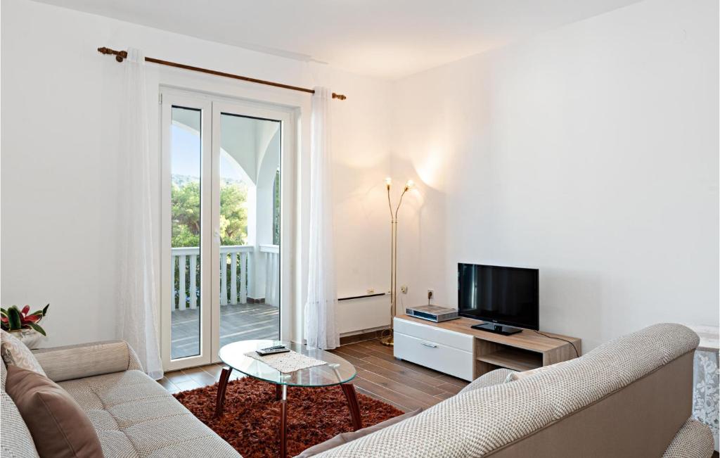 Awesome Home In Tisno With Wifi photo 2