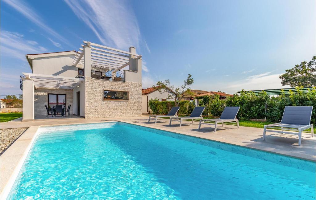 Stunning Home In Hrboki — photo 1