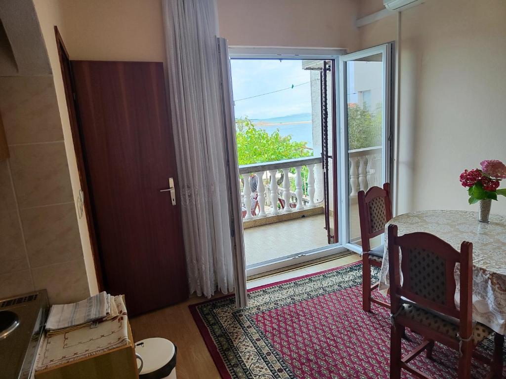 Best buy seaview holiday retro apartments & rooms Giovanni Nin photo 3