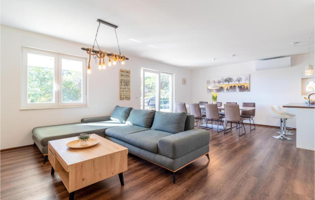 Luxurious Home In Medulin photo 3