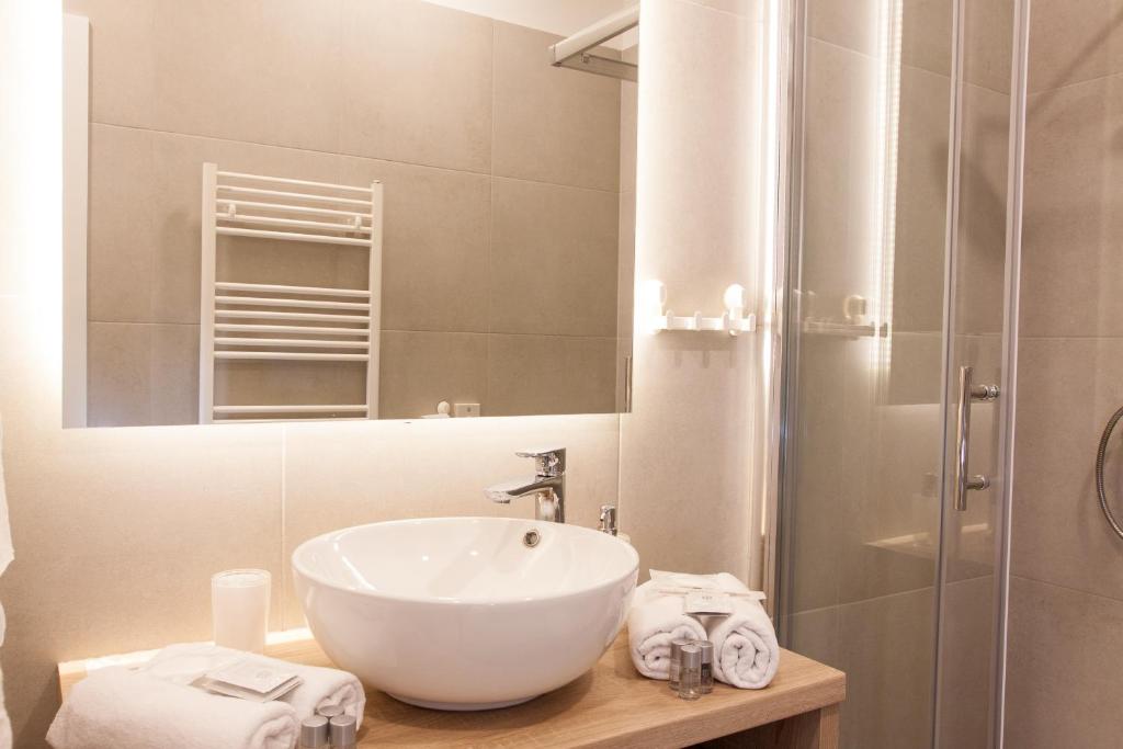 Tesla Boutique Apartments & Rooms photo 3