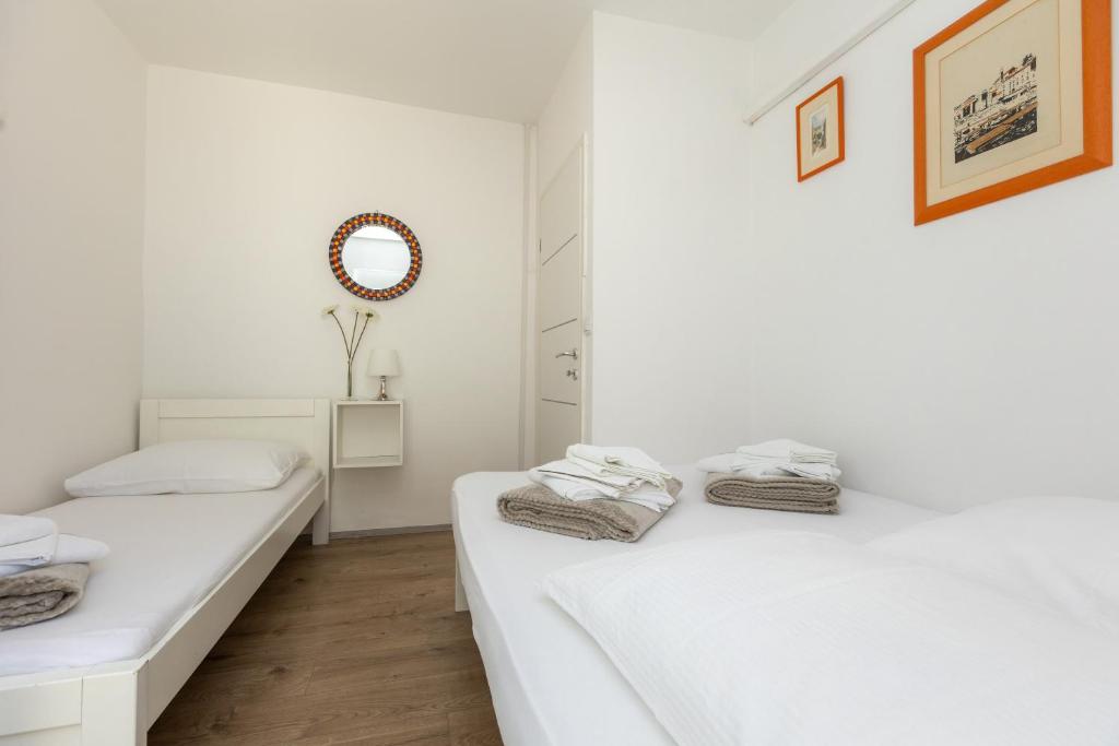 Sea Sound Apartments Rea photo 2