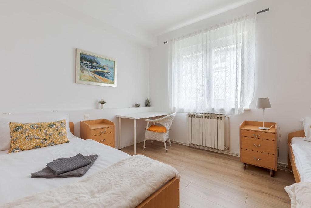Lisinski apartment with private parking photo 2