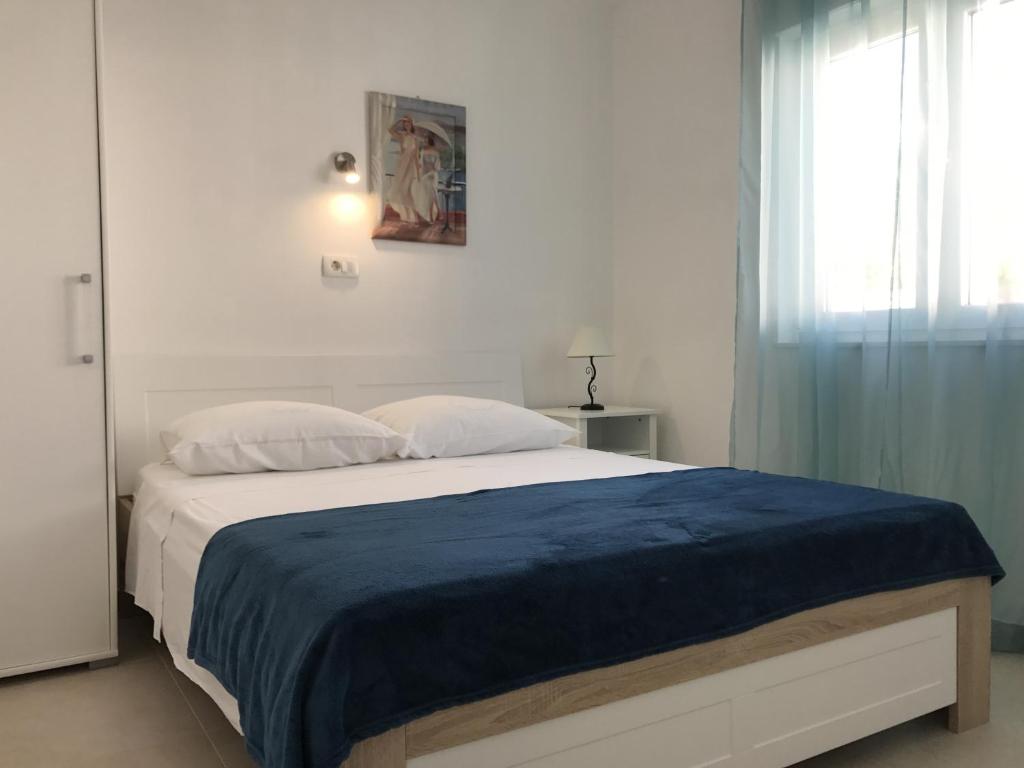 Apartments by the sea Rastici photo 2