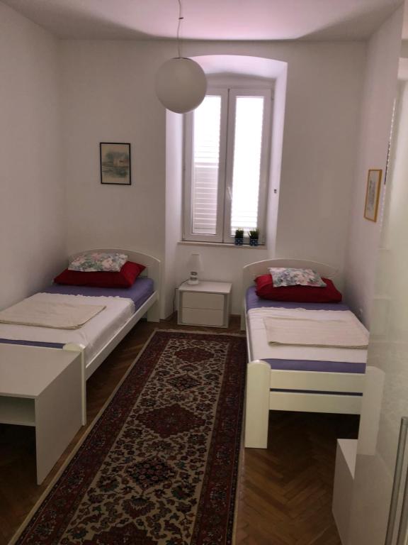 6 Tiha ulica