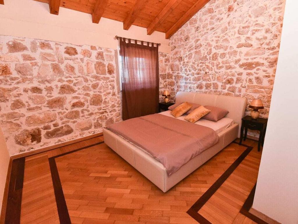 Stone Villa Anita with Pool photo 2