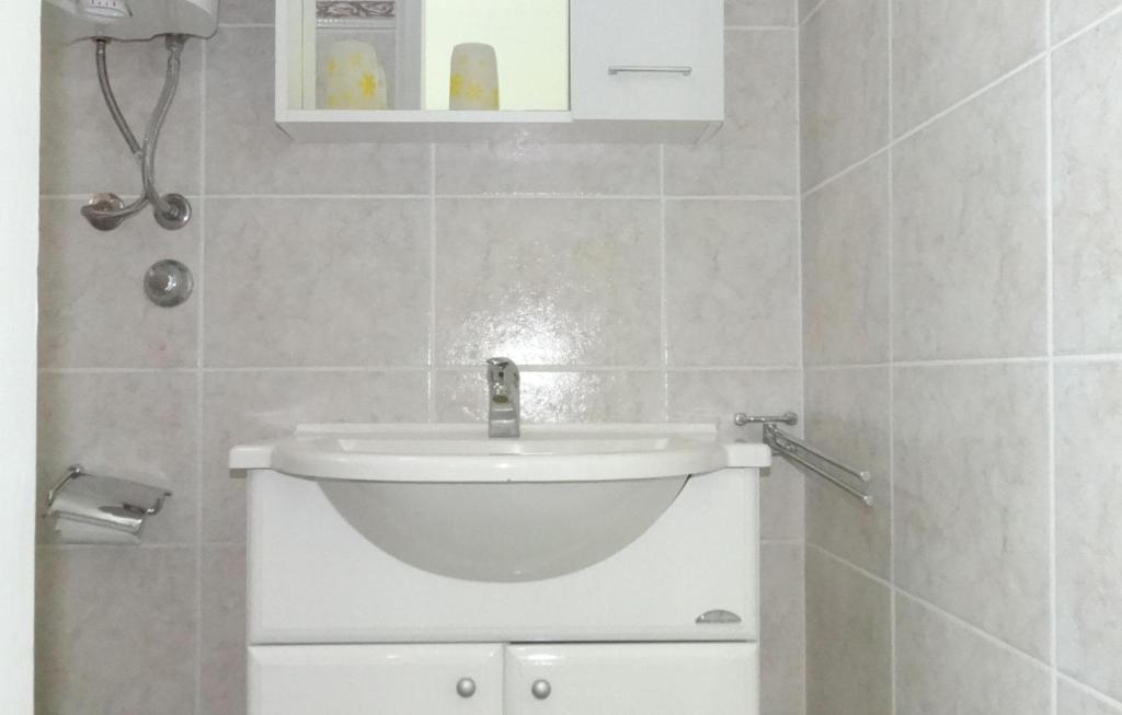 STUDIO MIMI CENTER OF TOWN KRK CROATIA photo 3