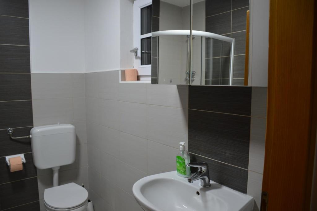 Studio Apartman Kiara photo 3