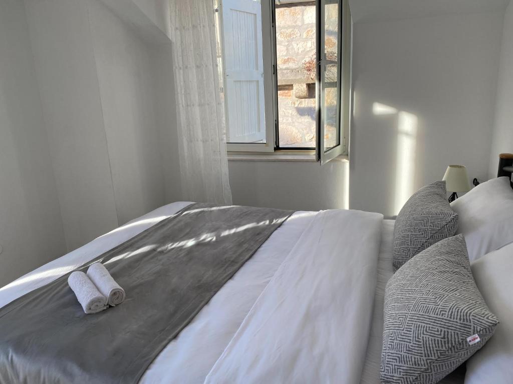 Riva Apartments Villa Thalia - Milna photo 2