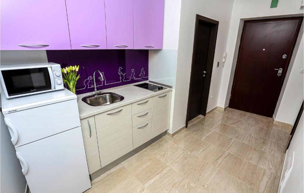 3 Bedroom Cozy Apartment In Split photo 3