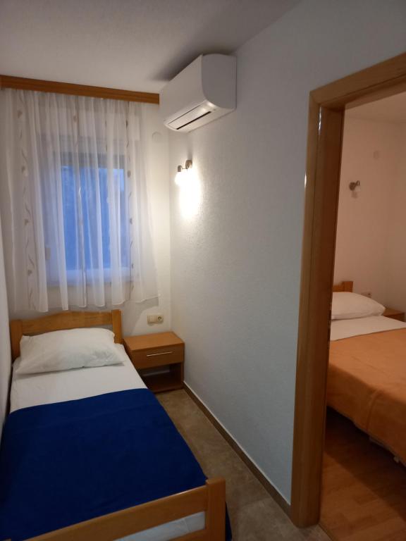 Žulj Vodice photo 2
