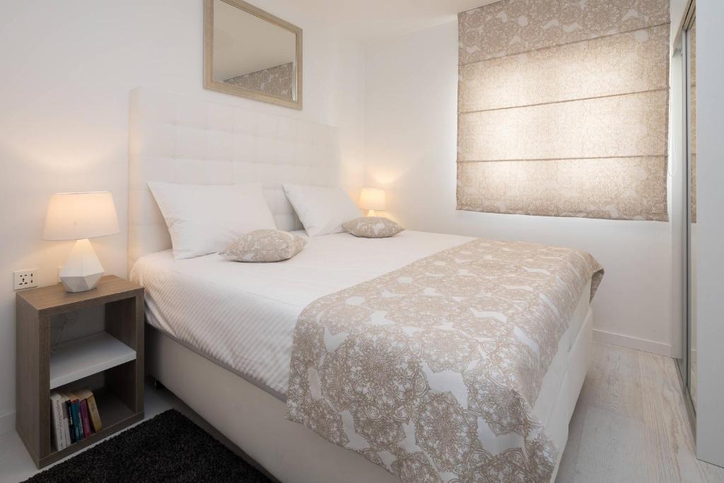 S Luxury Apartments photo 2