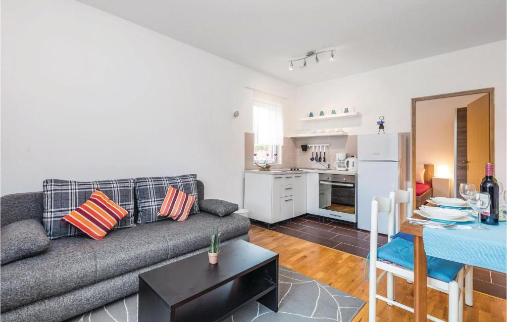 One-Bedroom Apartment In Ogulin photo 3