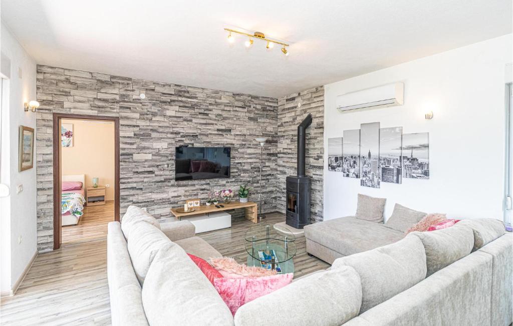 Cozy Home In Kastel Stafilic photo 3