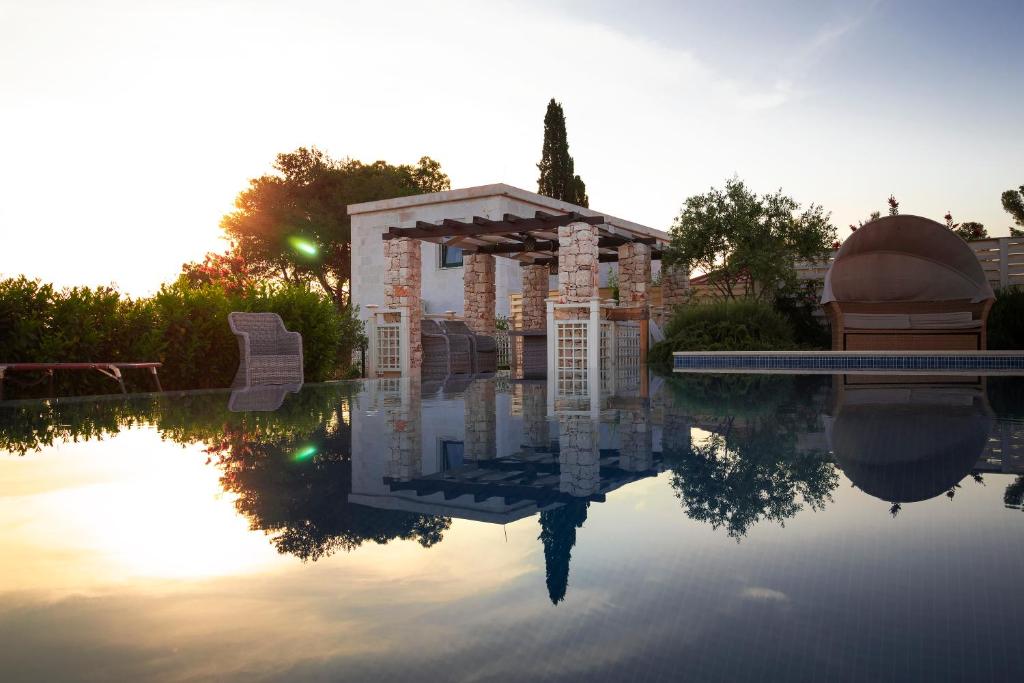 Sea Cats' Villas — photo 1