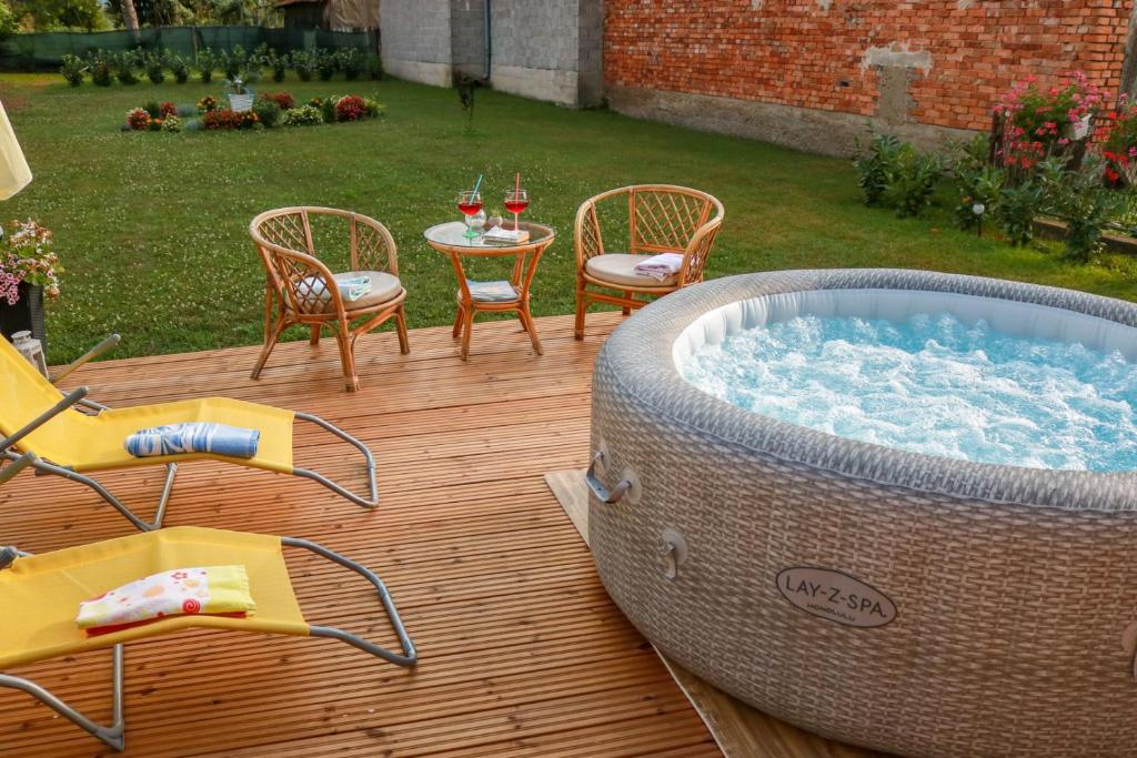 Guest house Studio apartman Marina - with outdoor jacuzzi — photo 1