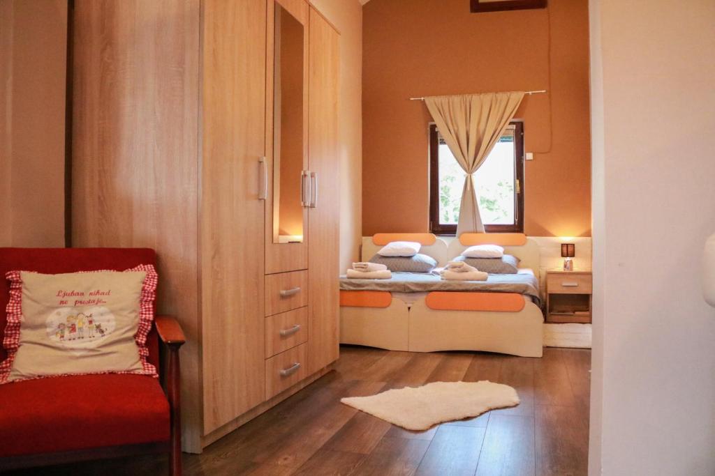 Guest house Studio apartman Marina - with outdoor jacuzzi photo 2