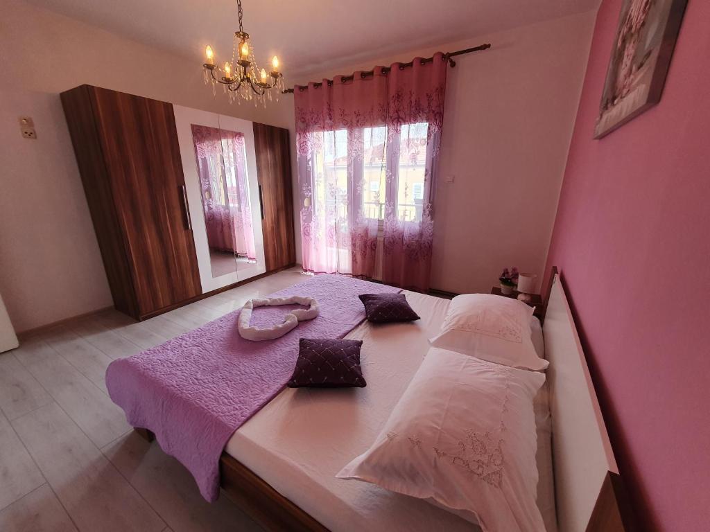 Ap Villa Isabella with private pool photo 2