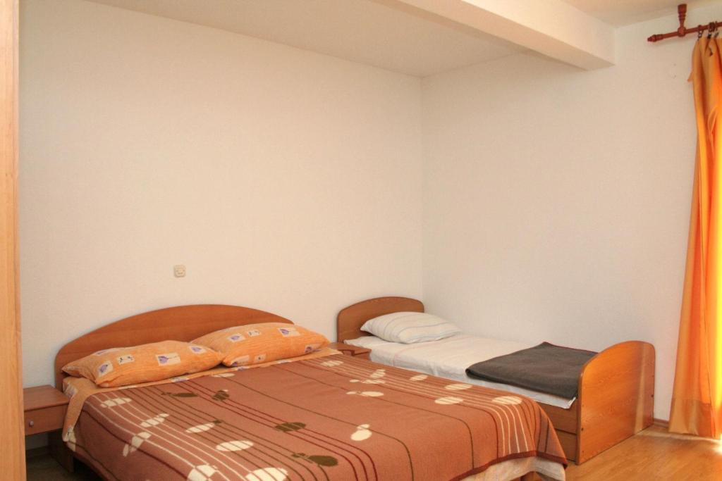 Apartments with parking space Orebic photo 2