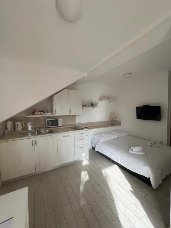 Studio apartment Violeta 3 photo 2