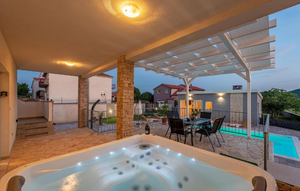Awesome Home In Gorica photo 2