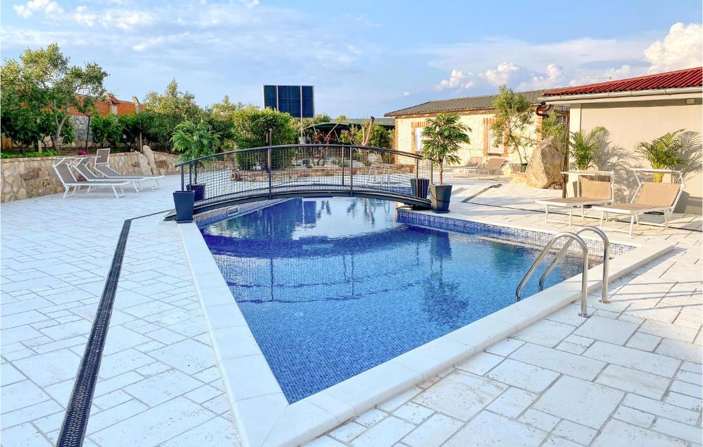 Stunning Home In Nerezine — photo 1