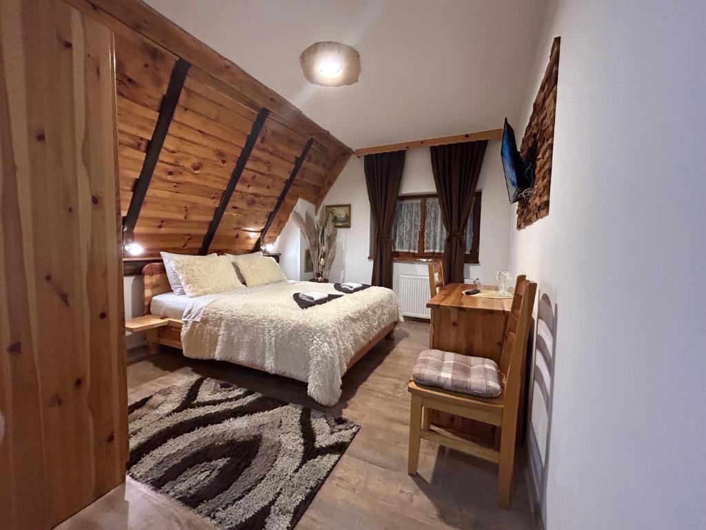 Rustic Lodge Plitvice photo 2