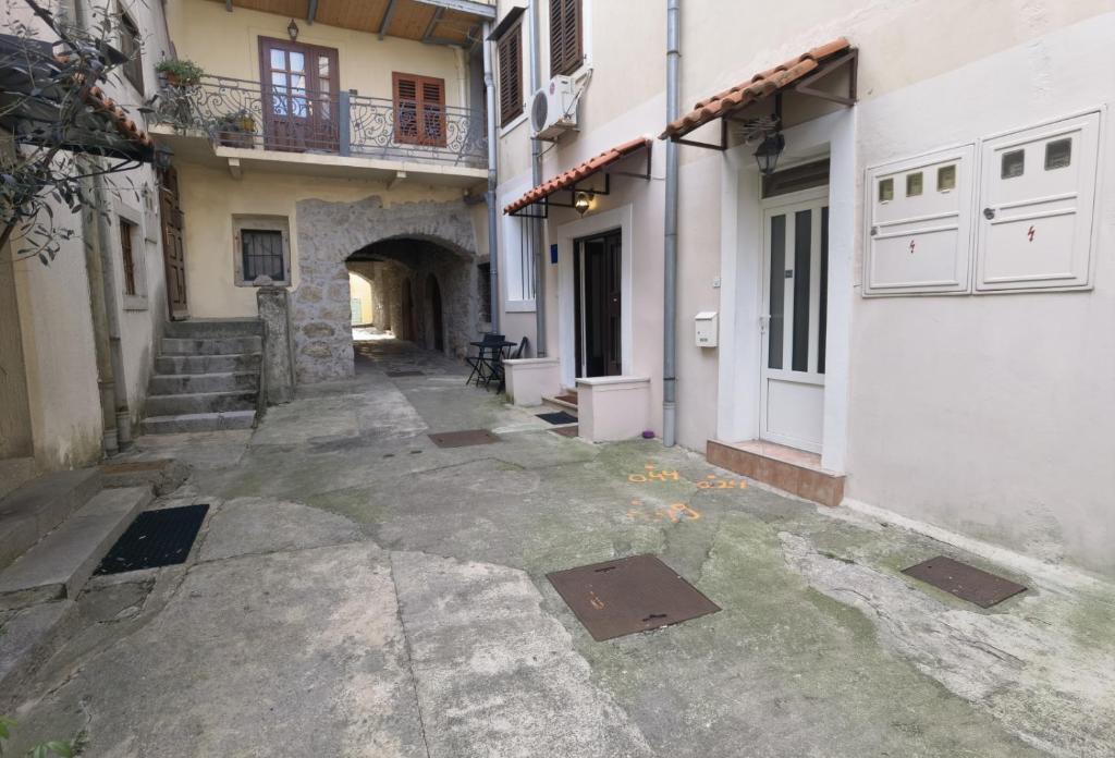 Studioapartment in Opatija mit Terrasse — photo 1