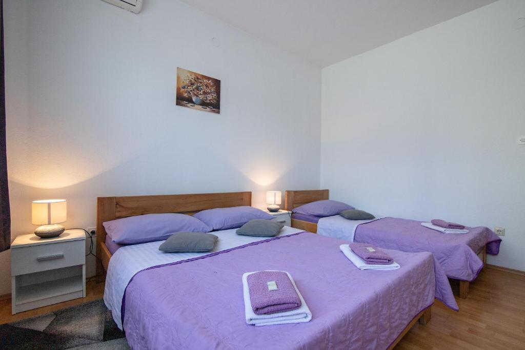 Room Anton photo 2